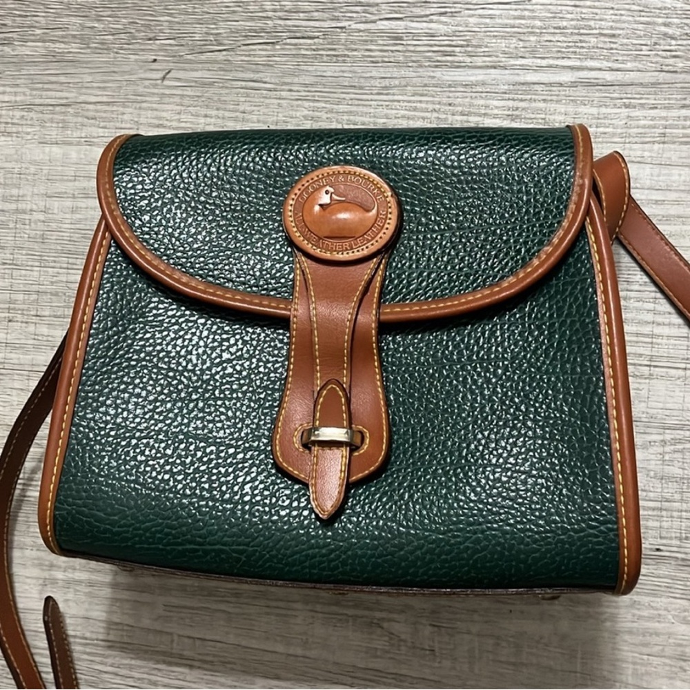 Dooney & Bourke Bag